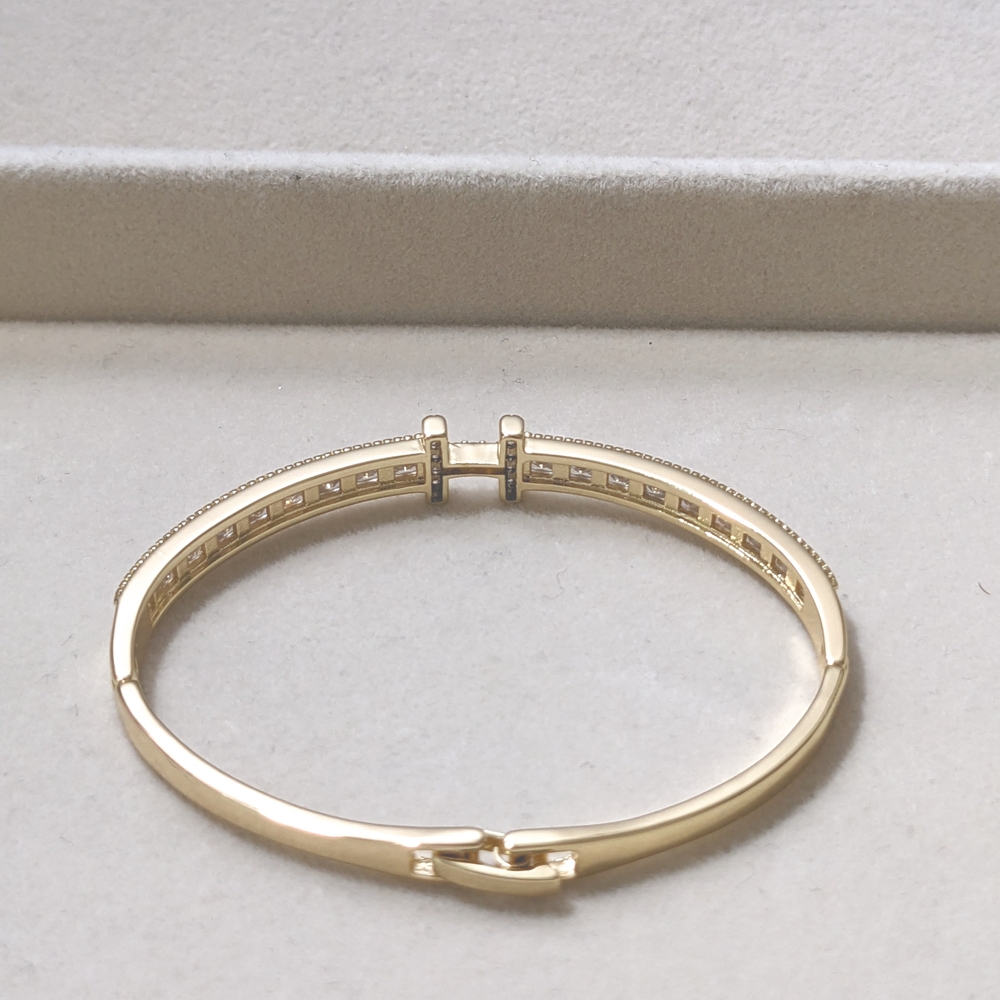 Gold Pave Bracelet with Intricate Design - Picture 4 of 4